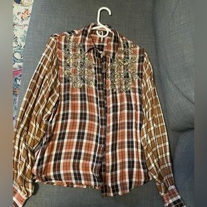 Free People woman shirt
